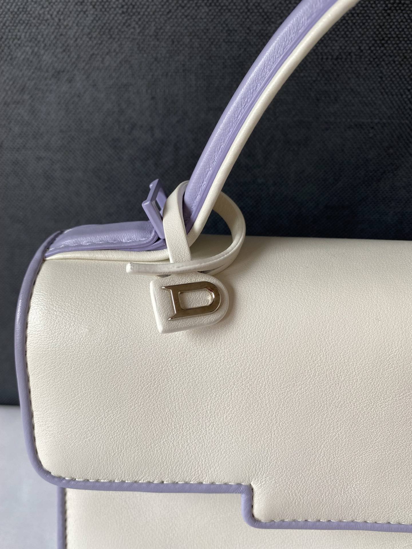 Delvaux tempete small size, 名牌, 手袋及銀包- Carousell