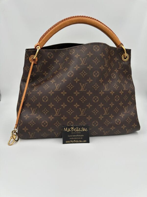 Louis Vuitton Artsy MM