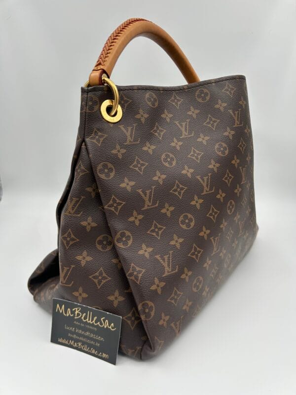 Louis Vuitton Artsy MM - Image 4