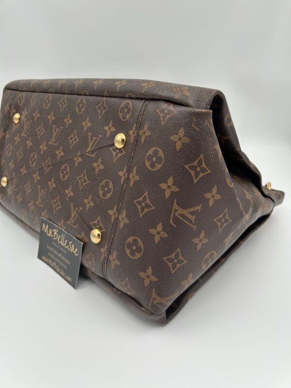 Louis Vuitton Artsy MM - Image 8
