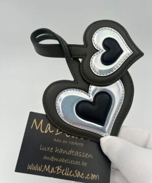Delvaux charm hartjes kaki zilver