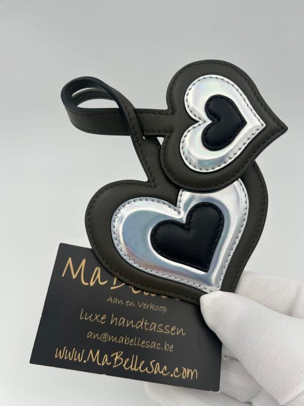 Delvaux charm hartjes kaki zilver