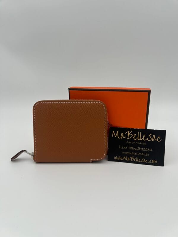 Hermès portefeuille silk in compact