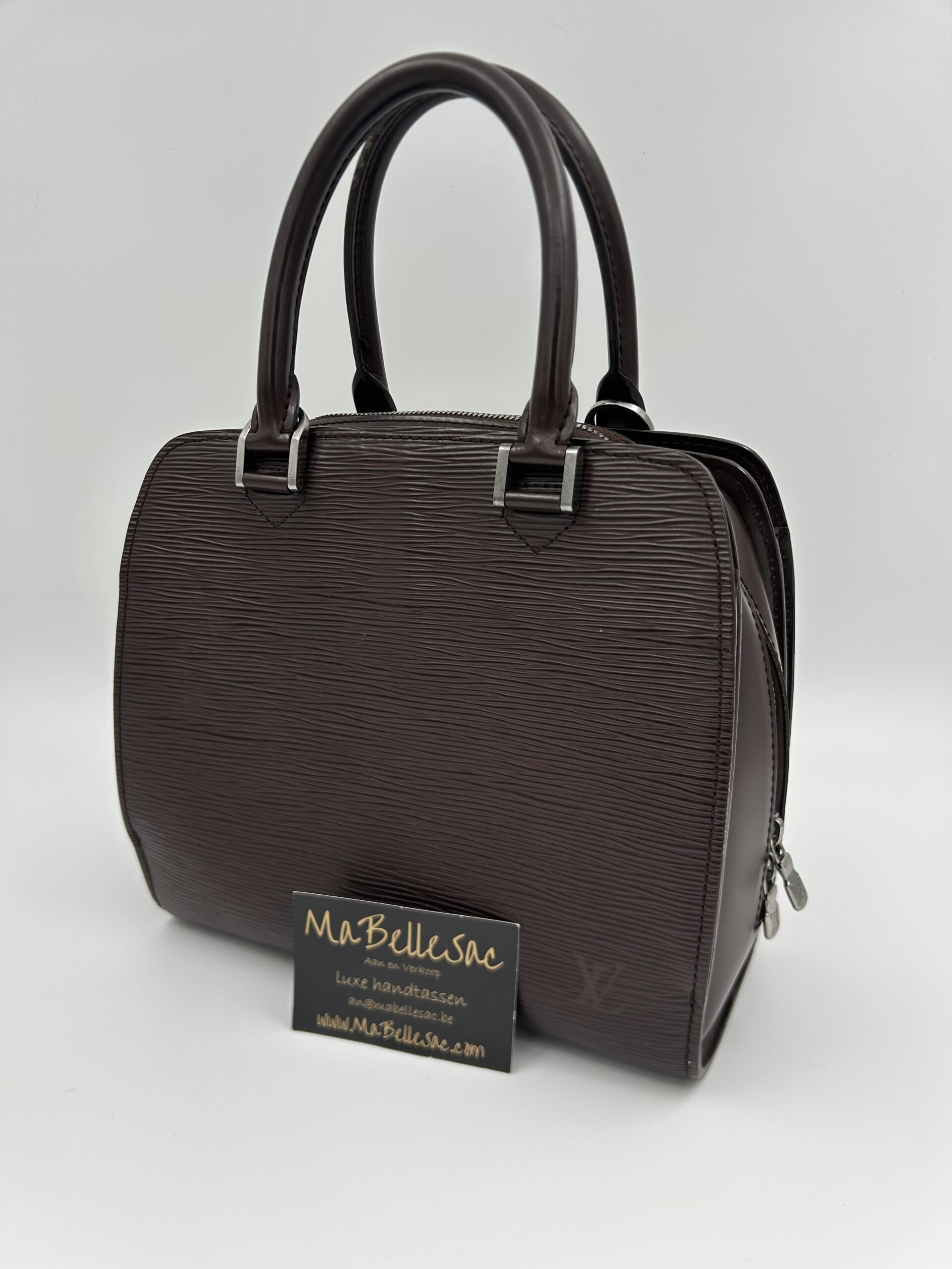 Louis Vuitton Pont Neuf